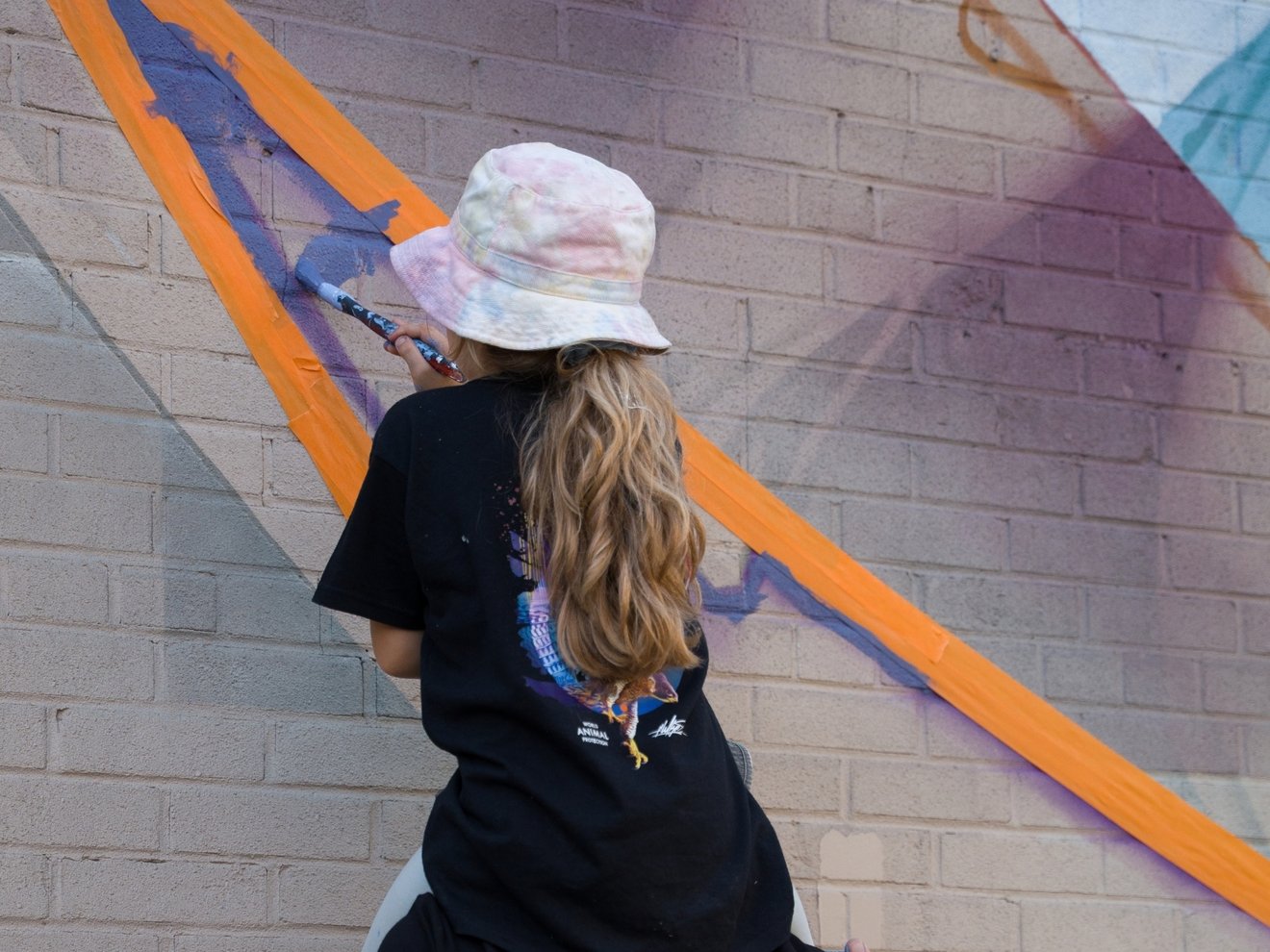 Fluke and Amaya painting