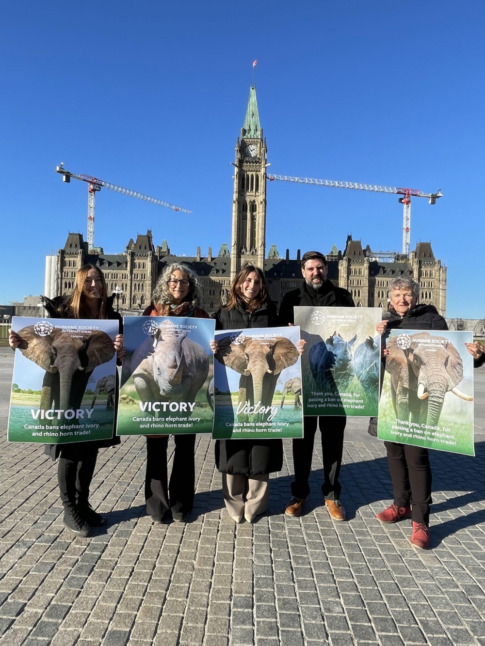 Rebecca Aldworth, Executive Director, HSI - Heather Craig, co-founder, Rhino & Elephant  Defenders, (RED), Kelly Butler,  Wildlife Campaign Manager, HSI,  Michael Bernard, Deputy Director, HSI, Janine Cavin, co-founder, RED